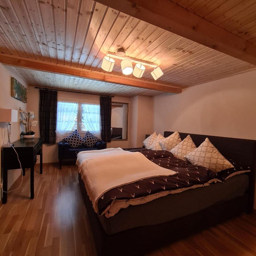 Chesa Prema Bed & Breakfast - Restaurant Дизентис Екстериор снимка
