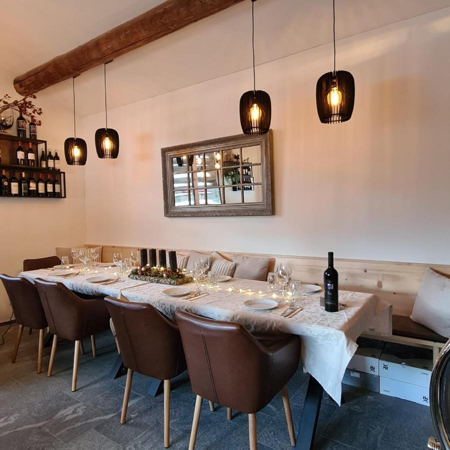Chesa Prema Bed & Breakfast - Restaurant Дизентис Екстериор снимка