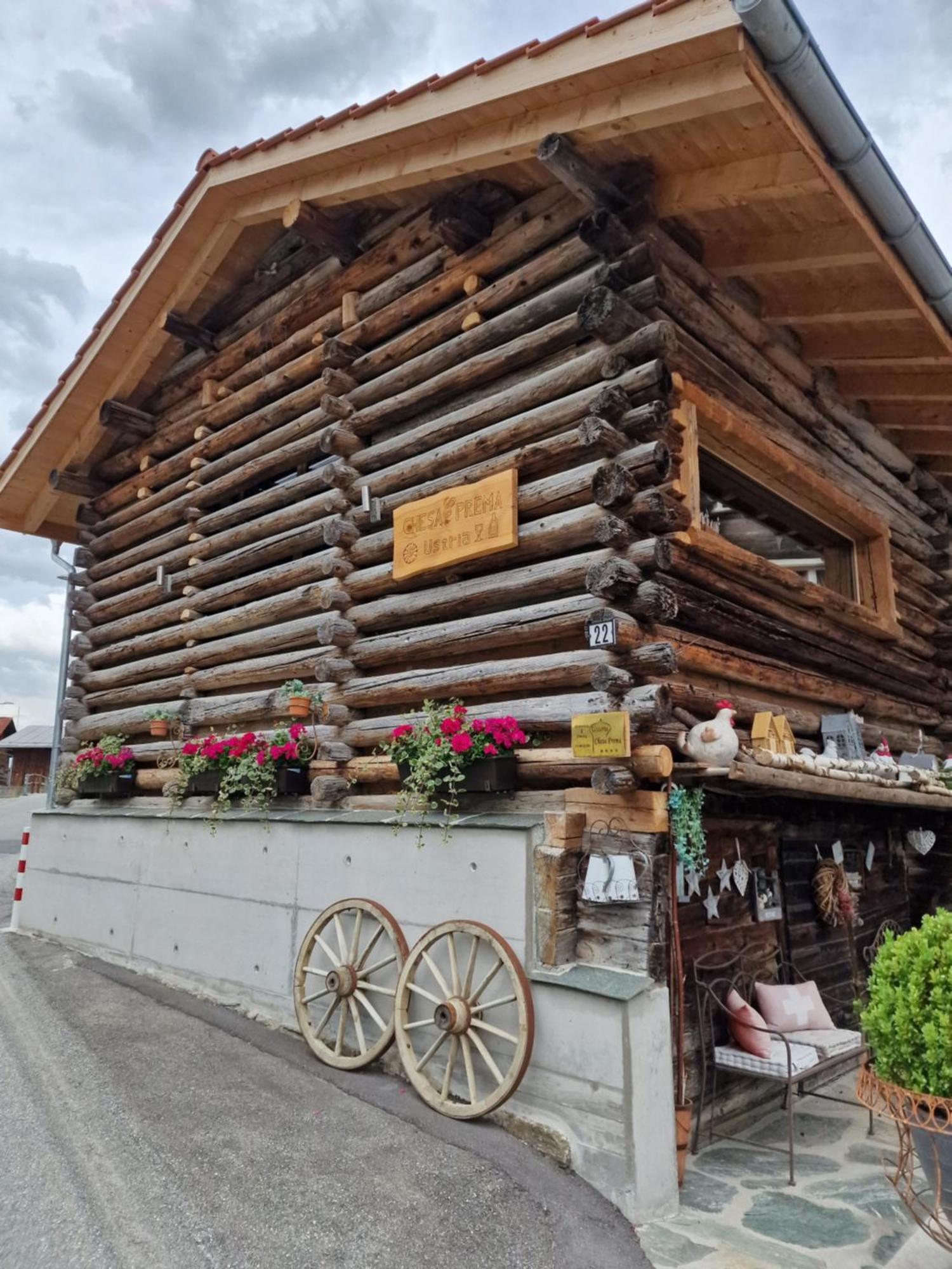Chesa Prema Bed & Breakfast - Restaurant Дизентис Екстериор снимка